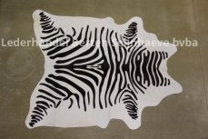 Koeienhuid met zebra print. Koeienhuid zebra prent